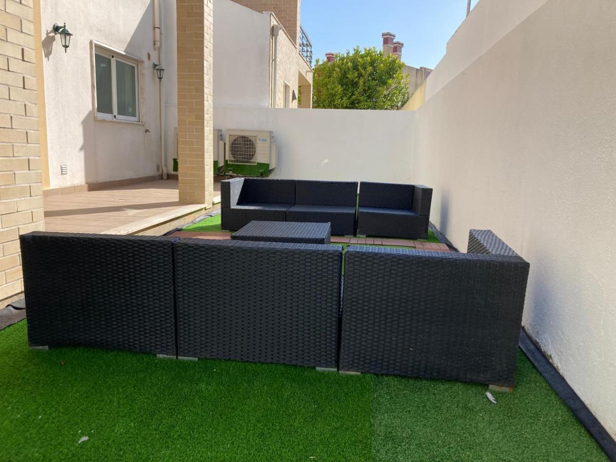 Вилла A Family House In Santa Cruz, Torres Vedras Силвейра Экстерьер фото